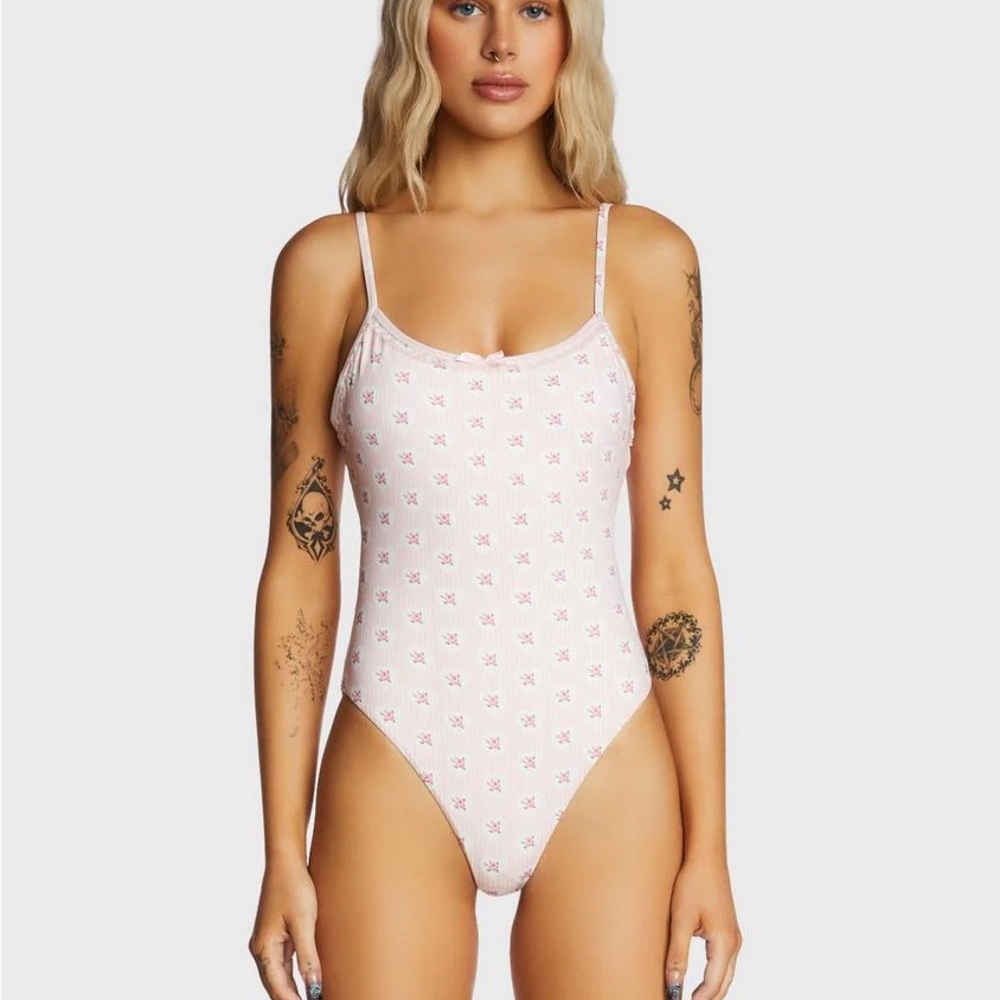 NWT Dippin' Daisy's Pink Floral One Piece Swimsuit